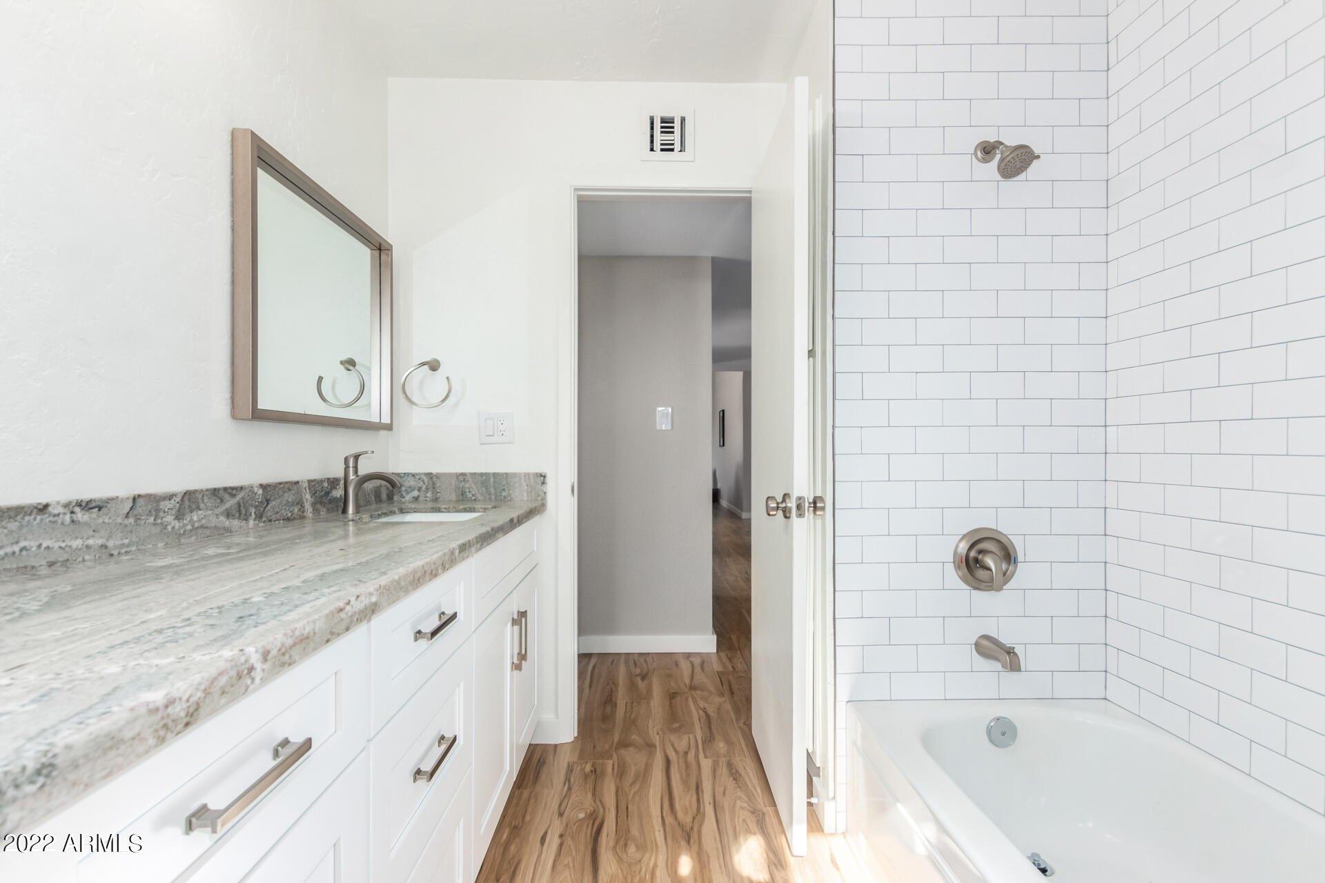 N 37th Ave, Phoenix, AZ 85083