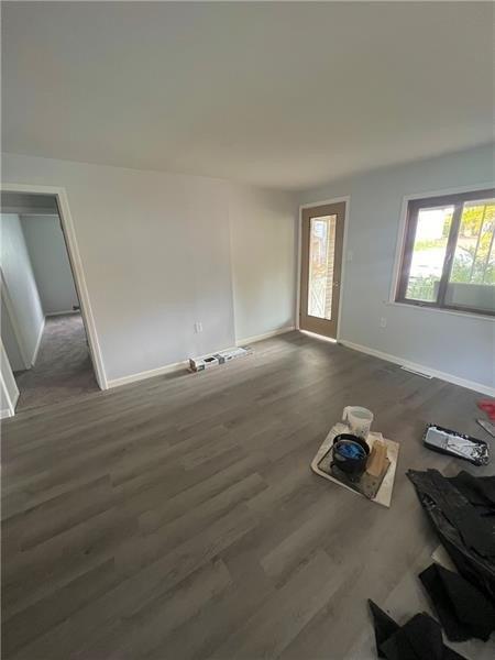 Arlington Ave, New Castle, PA 16101