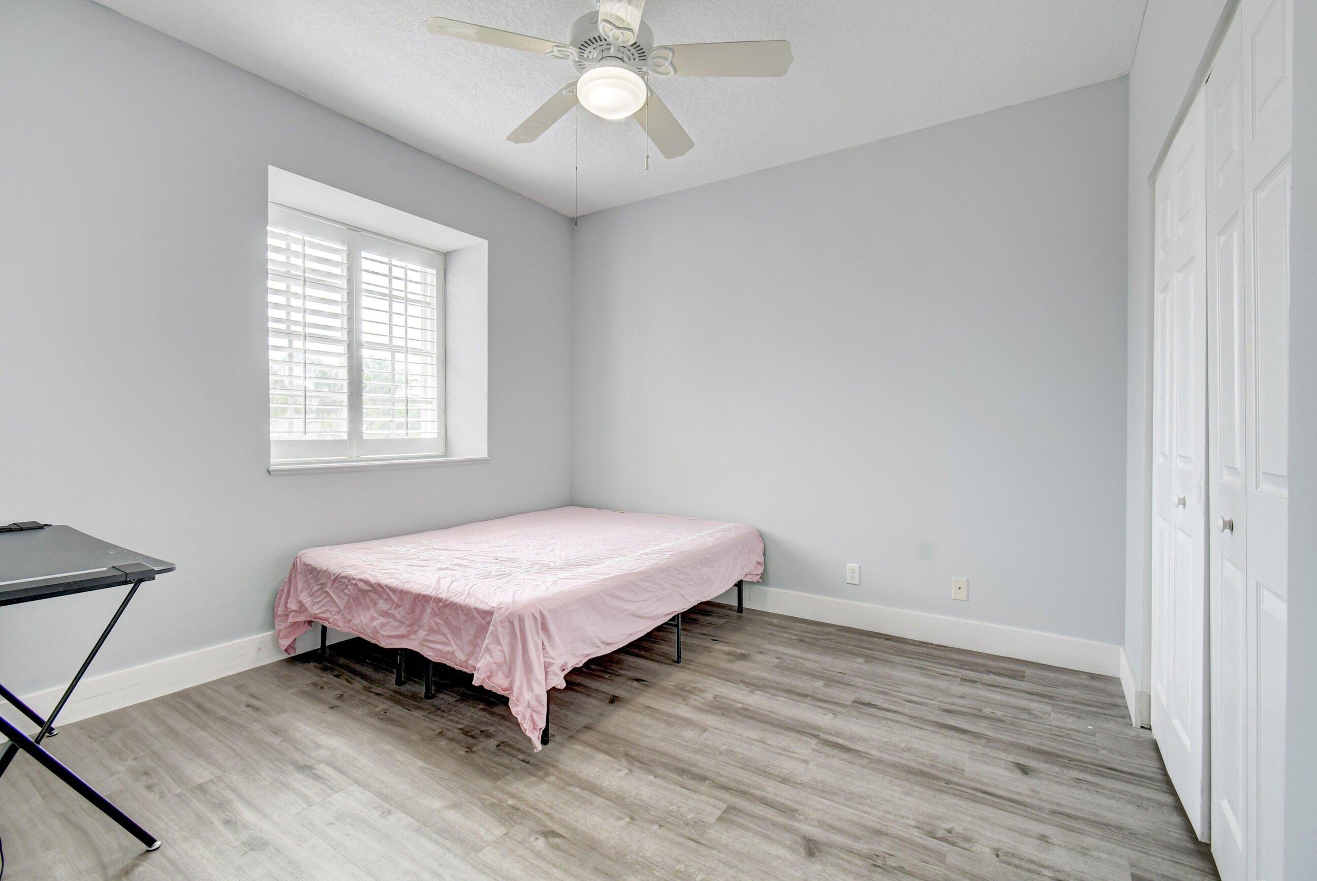Via Bolzano, Lake Worth, FL 33467