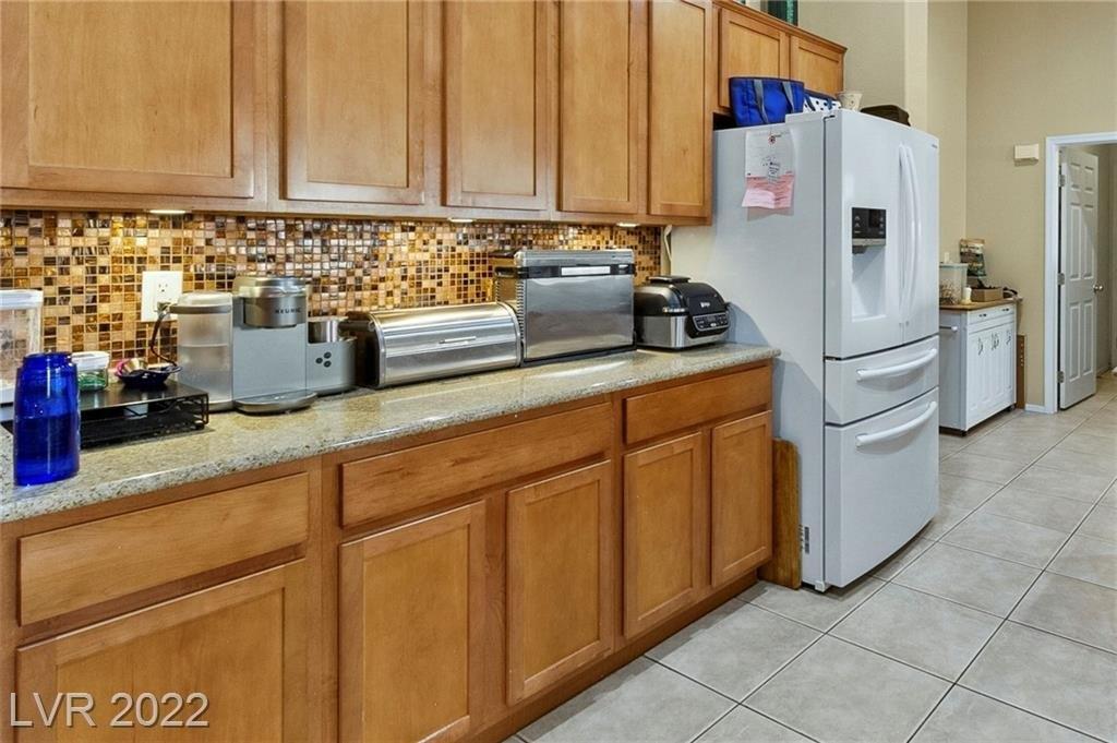 Donna St, North Las Vegas, NV 89086