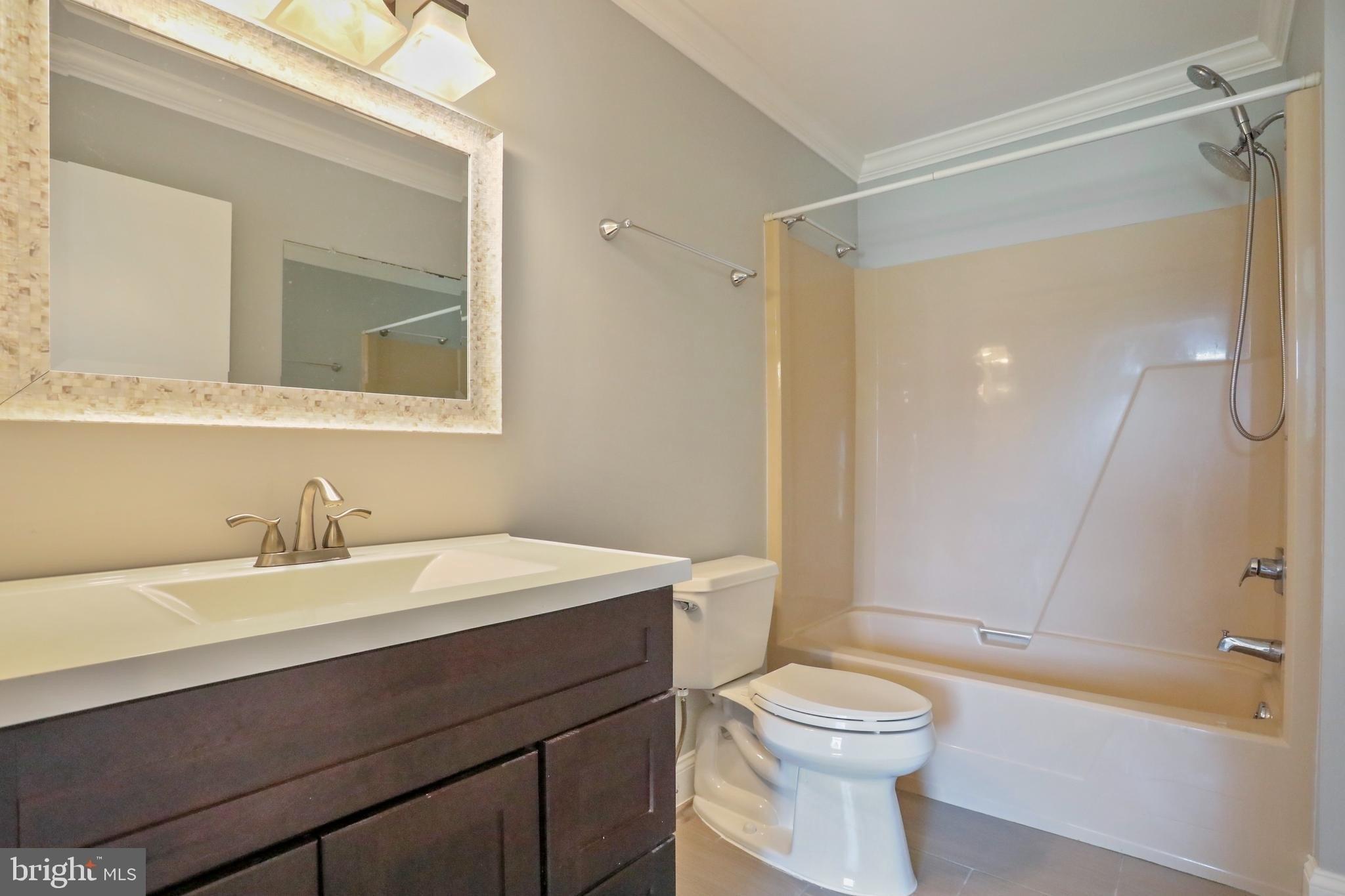 Clubhouse Dr, Hagerstown, MD 21740
