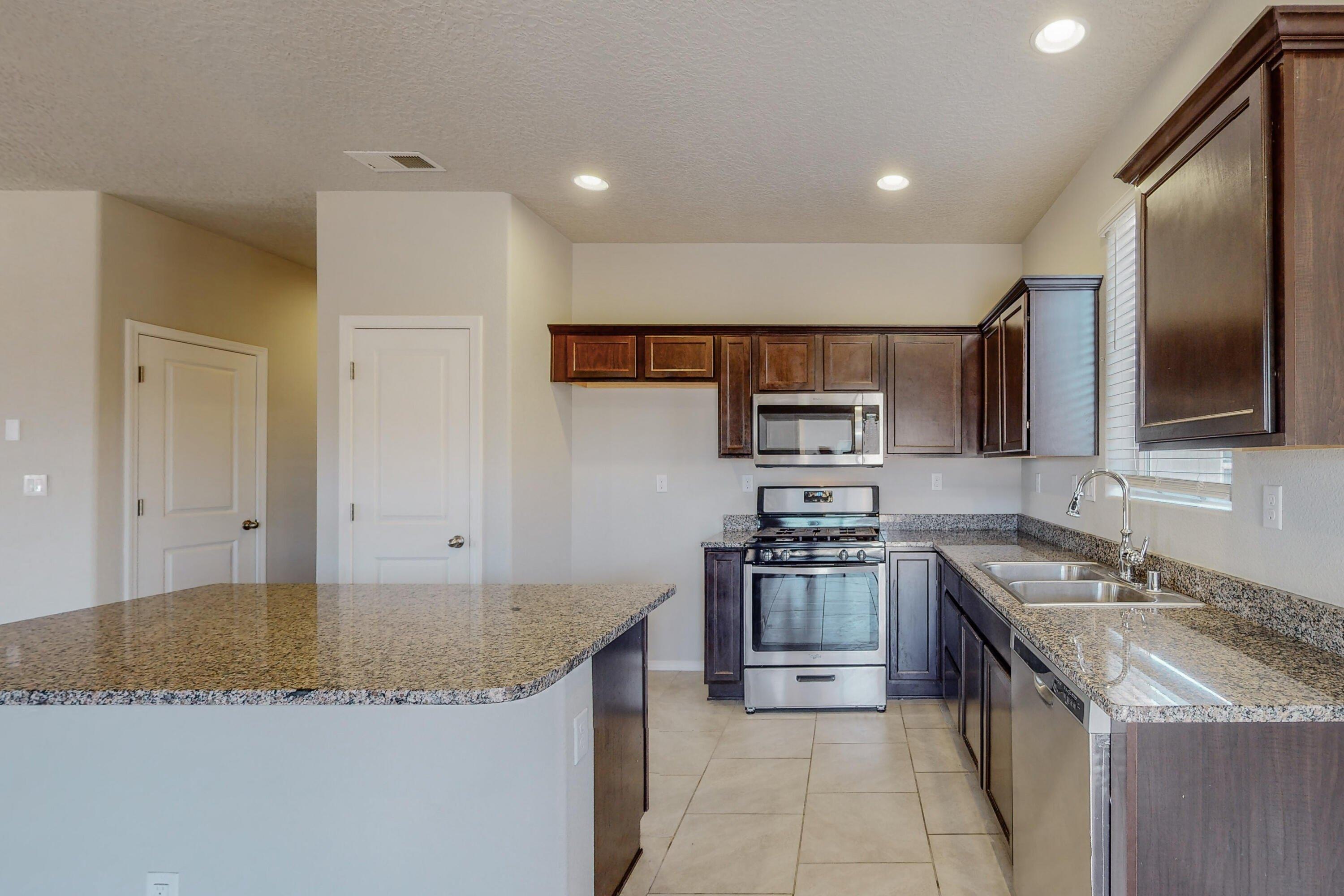 Skyline Loop Ne, Rio Rancho, NM 87144