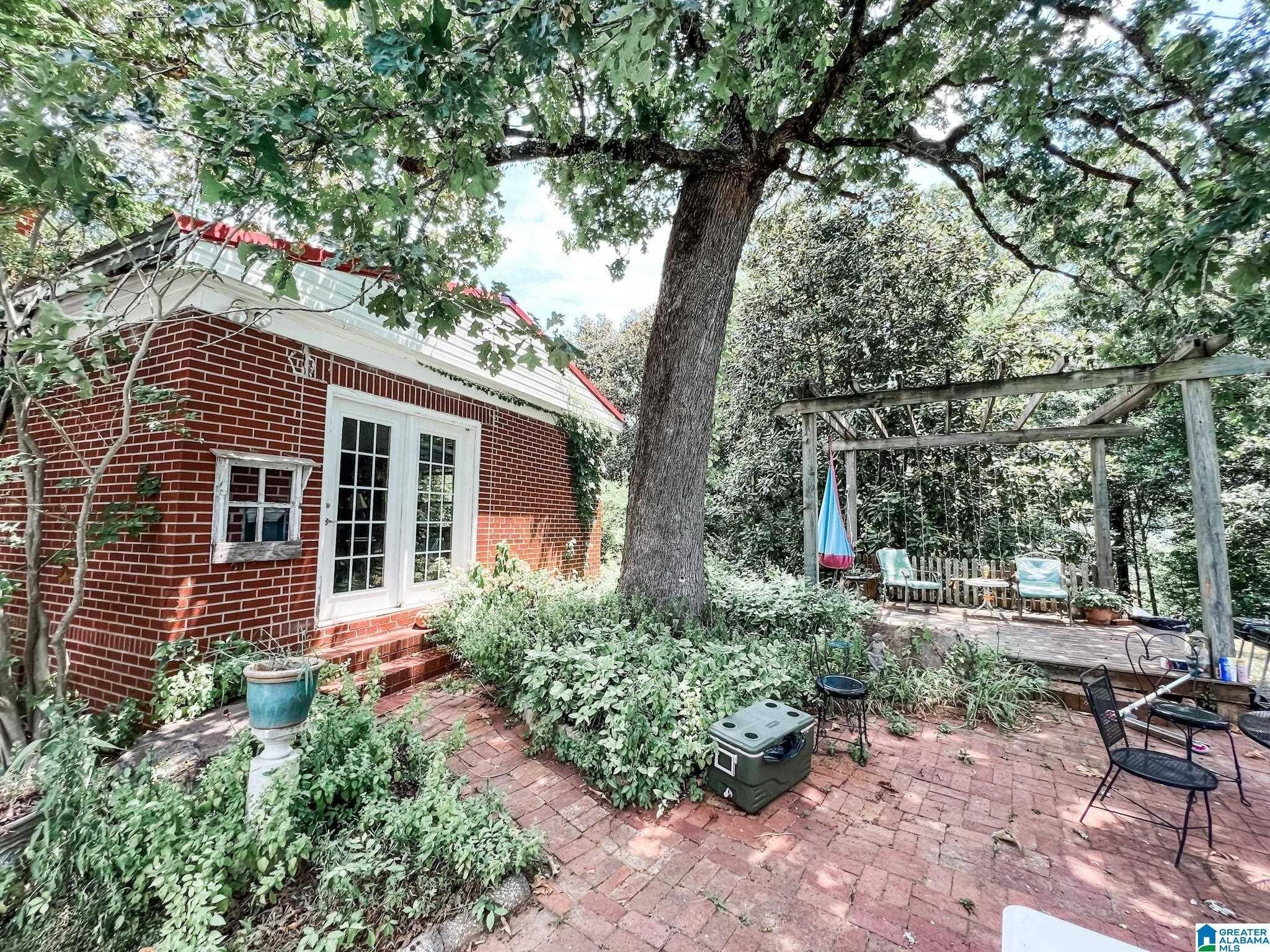 Gordon Dr, Oneonta, AL 35121