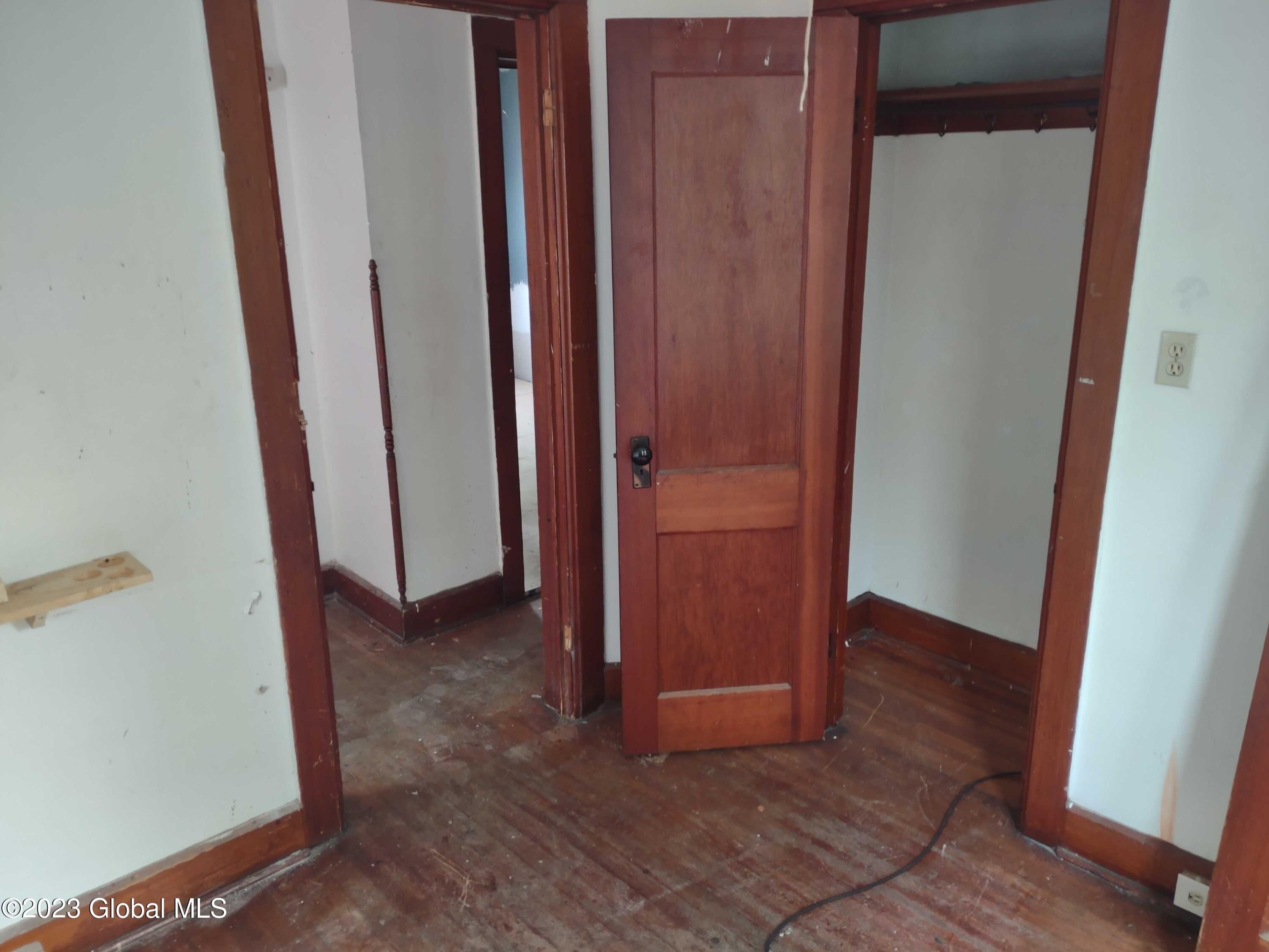 2nd Ave, Albany, NY 12202