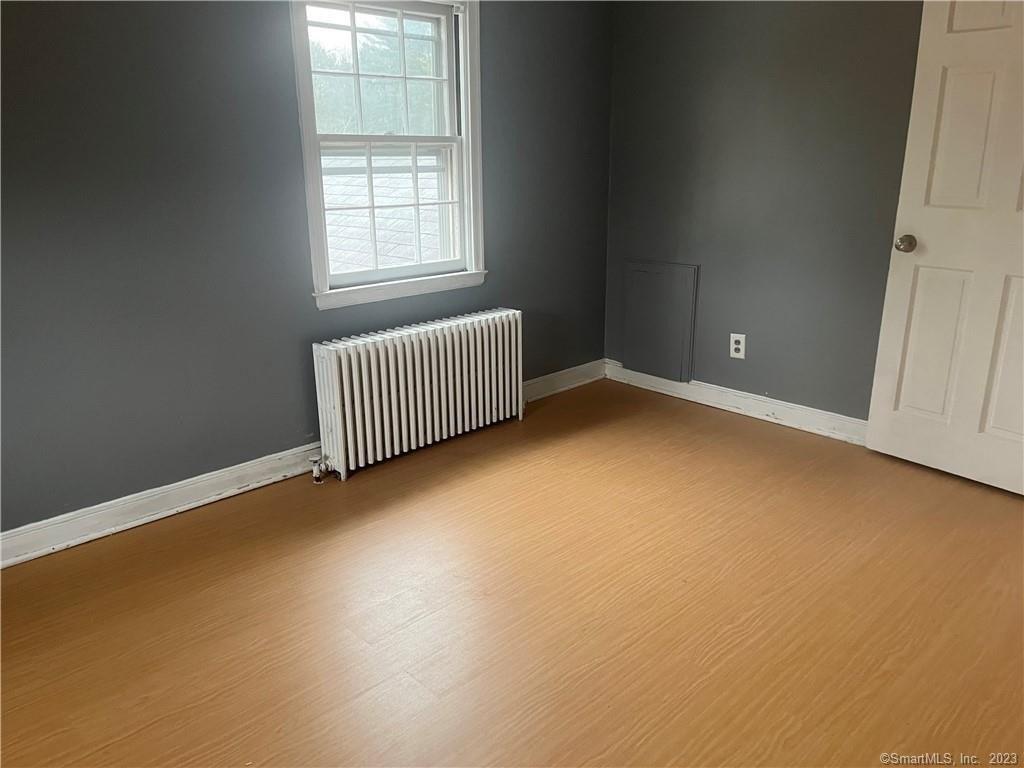 Gardner St, Manchester, CT 06040