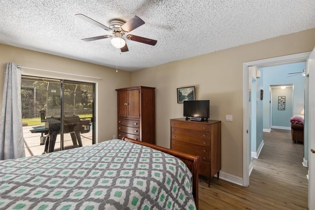 35th Ct E, Bradenton, FL 34203