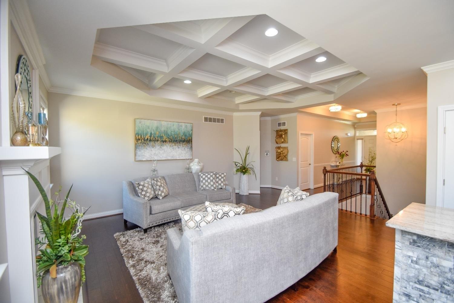 Planters Ln, West Chester, OH 45069