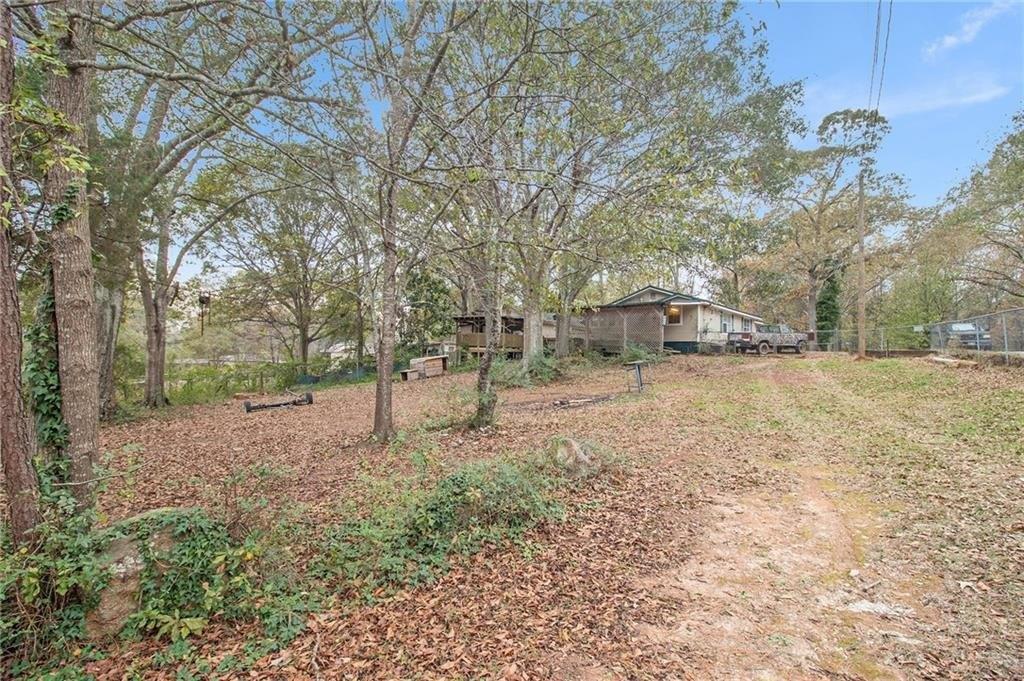 Helen Dr, Griffin, GA 30223