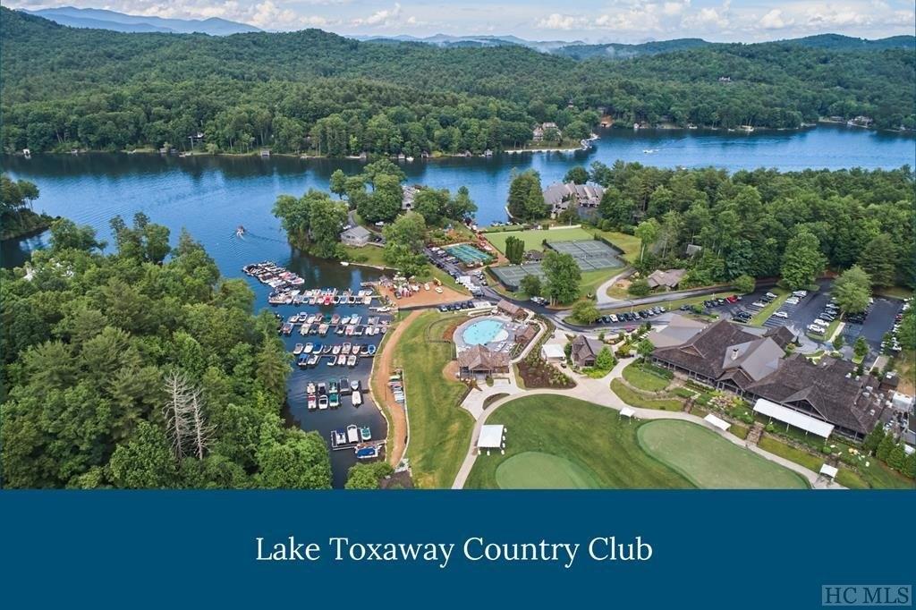 Raven Rock Vis, Lake Toxaway, NC 28747
