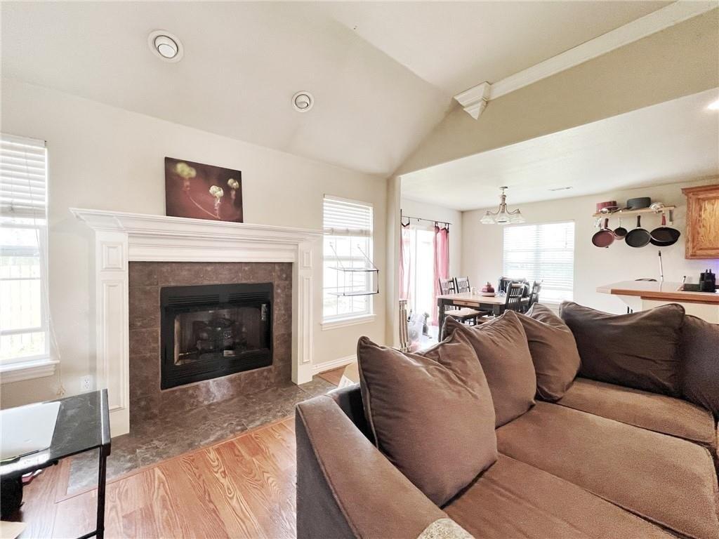Oakford Ln, Bella Vista, AR 72715