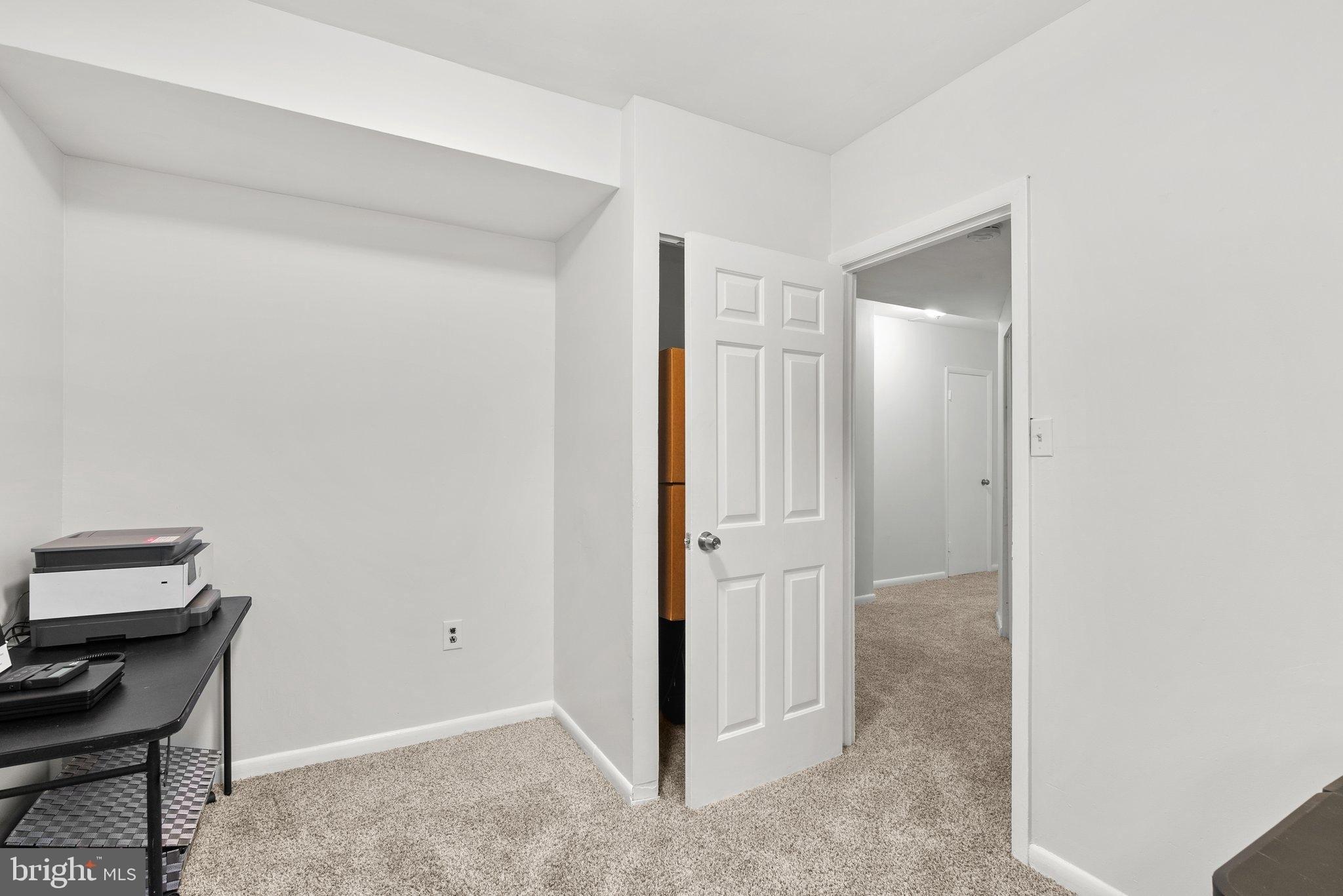 Doewood Ln, Capitol Heights, MD 20743