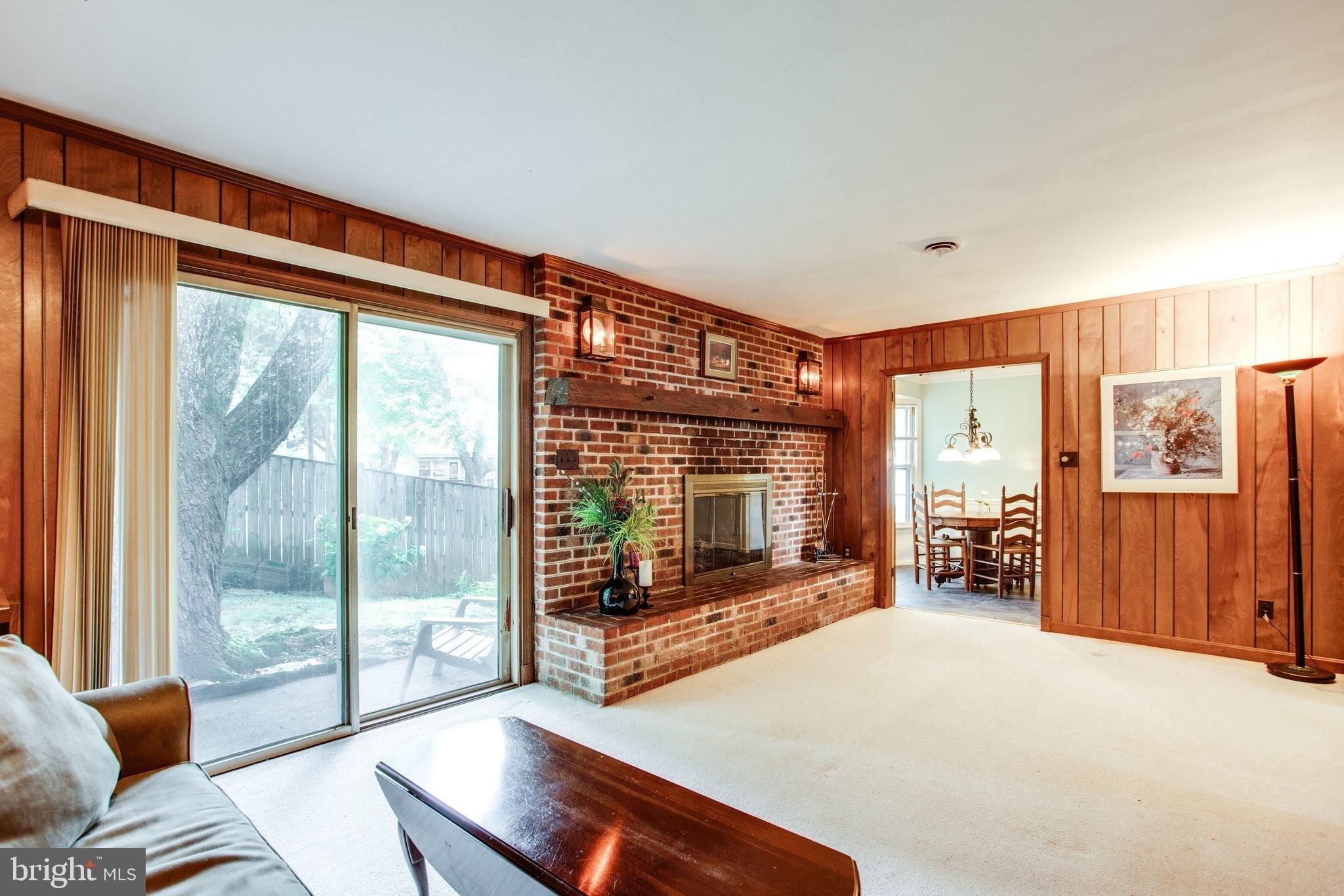 Charles St Se, Vienna, VA 22180