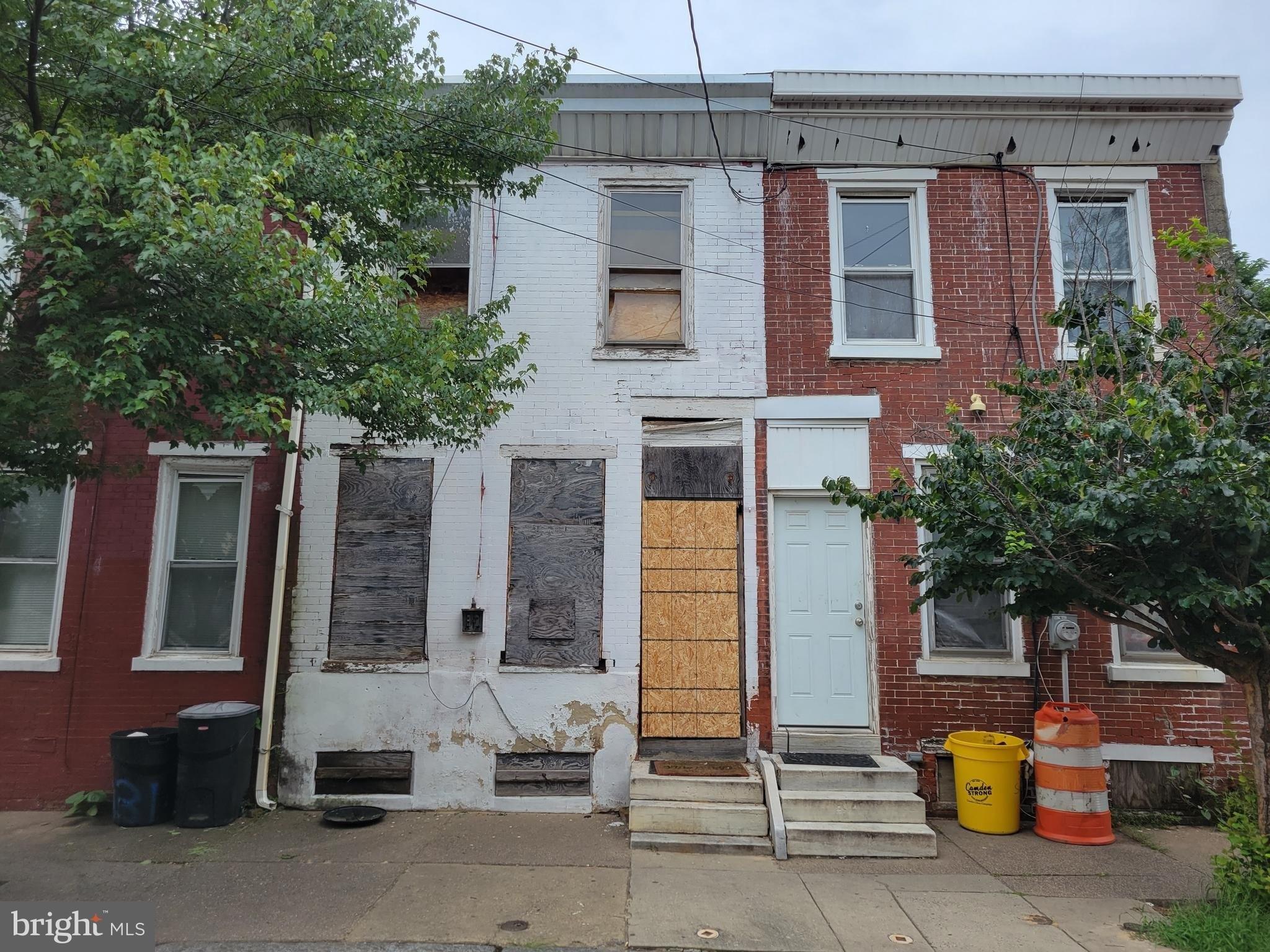 Sycamore St, Camden, NJ 08103