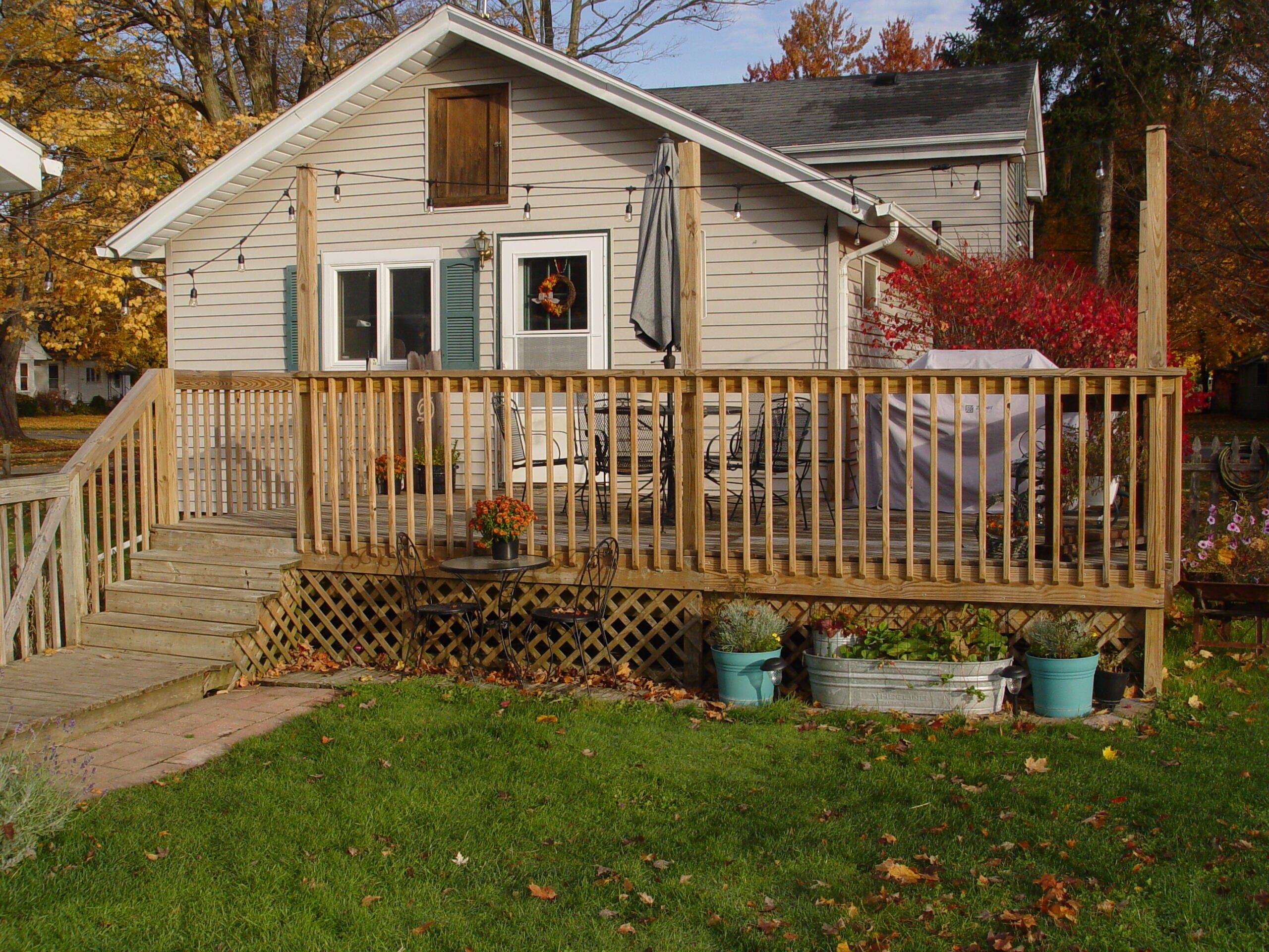 E Broadway St, Woodland, MI 48897