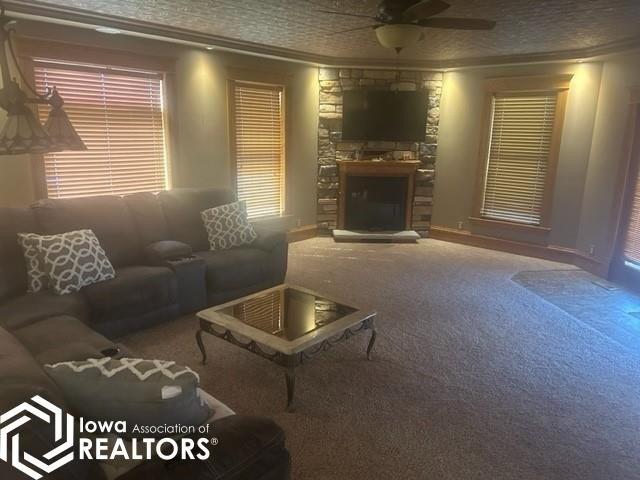 E Mcgregor St, Algona, IA 50511