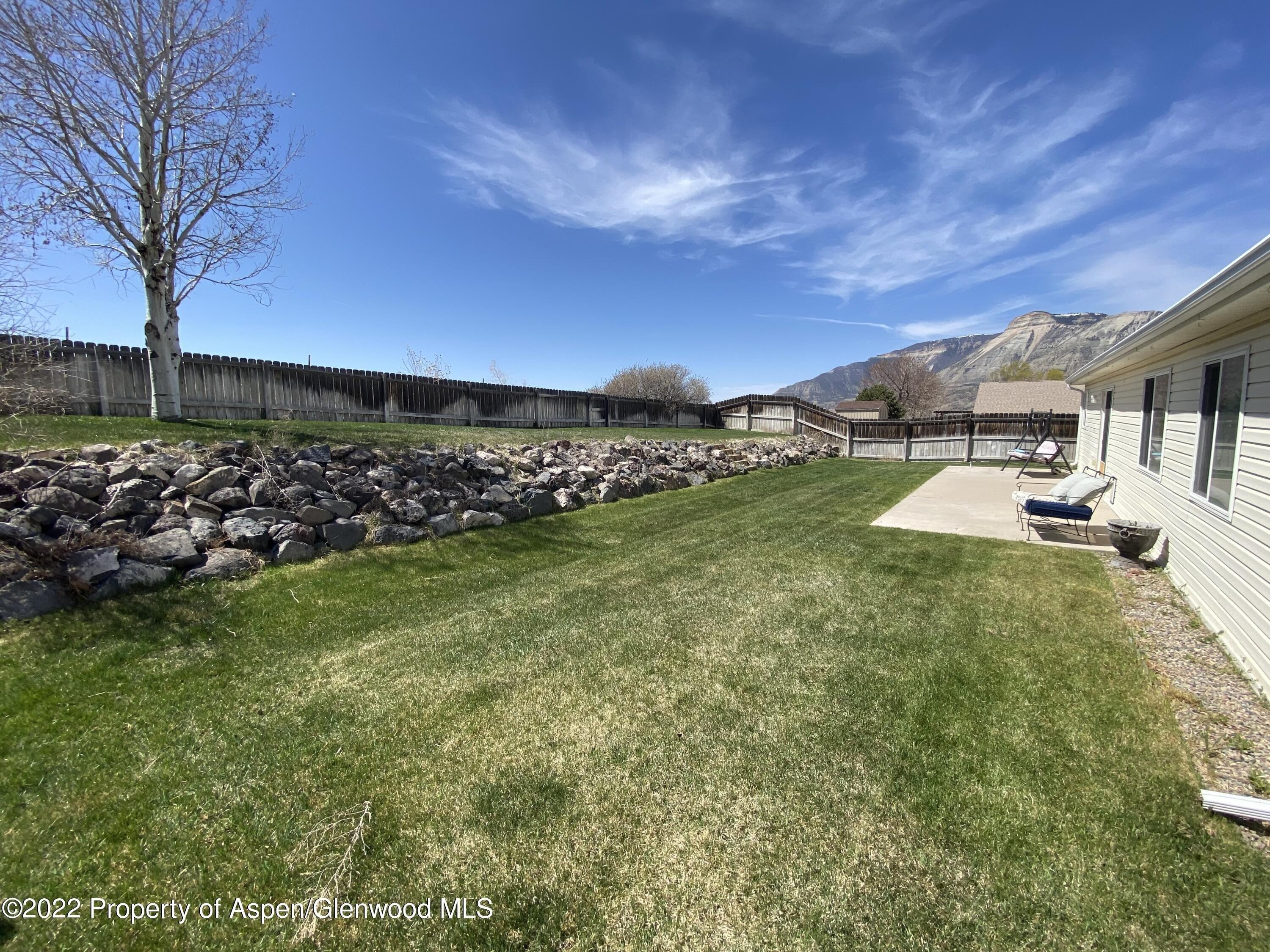 Cliff View Cir, Parachute, CO 81635