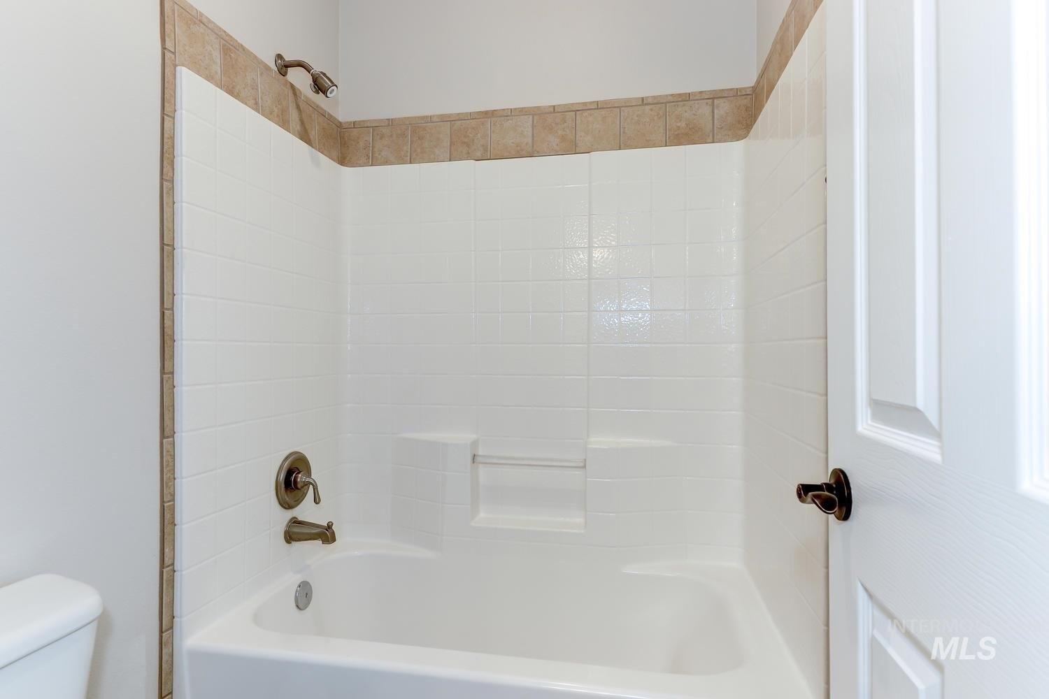 N Mink Creek Ave, Meridian, ID 83646