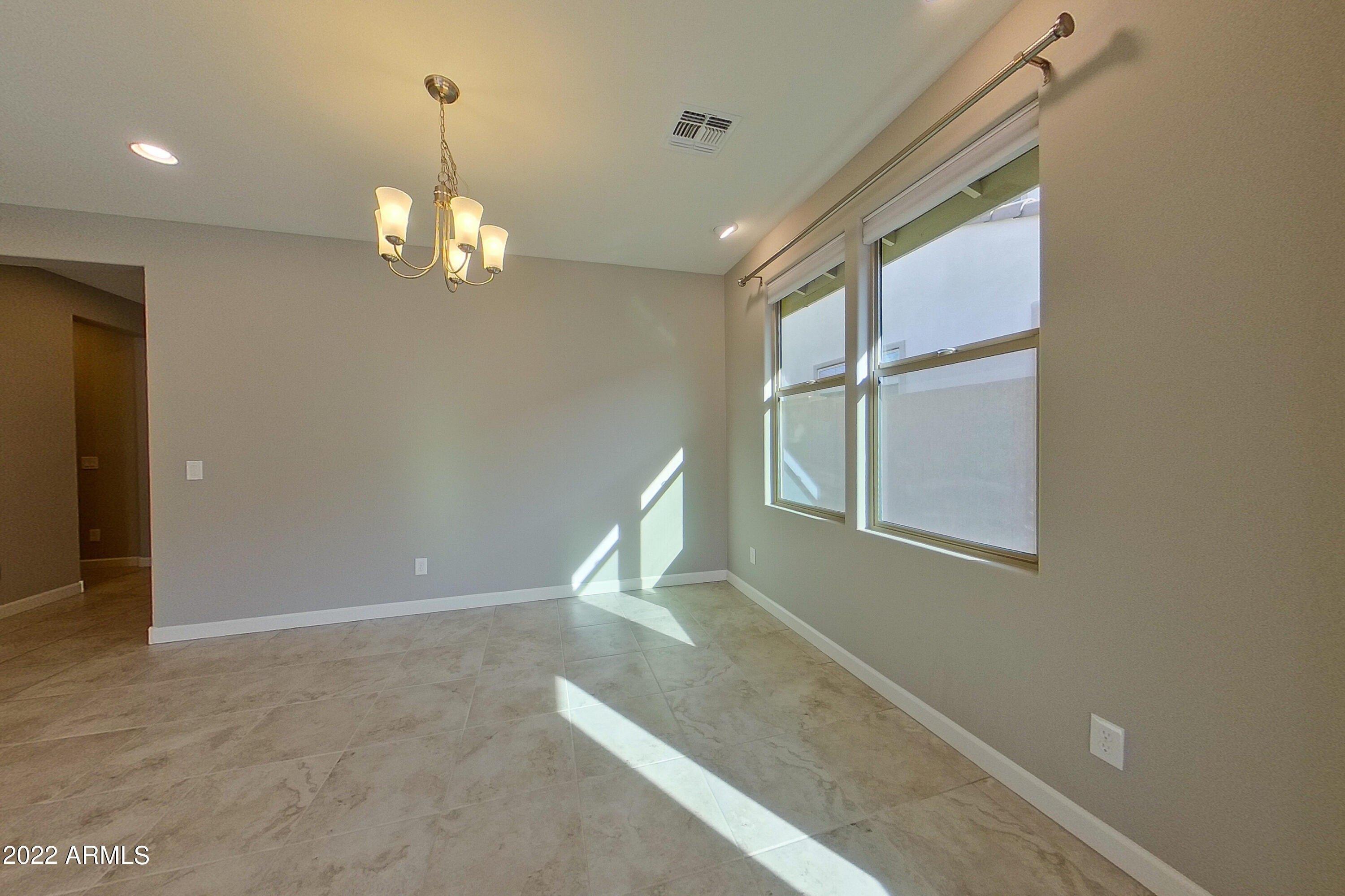 E Pivitol Ave, Mesa, AZ 85212