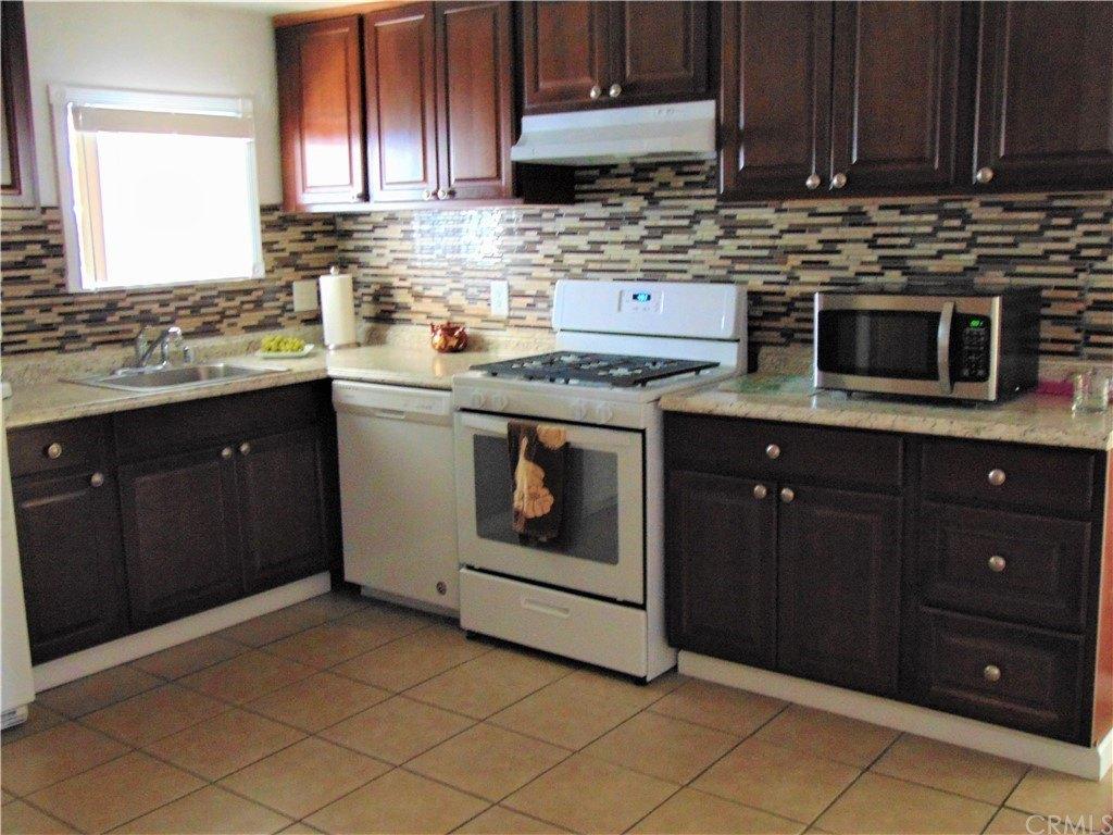 Vista Grande Dr, Hemet, CA 92543