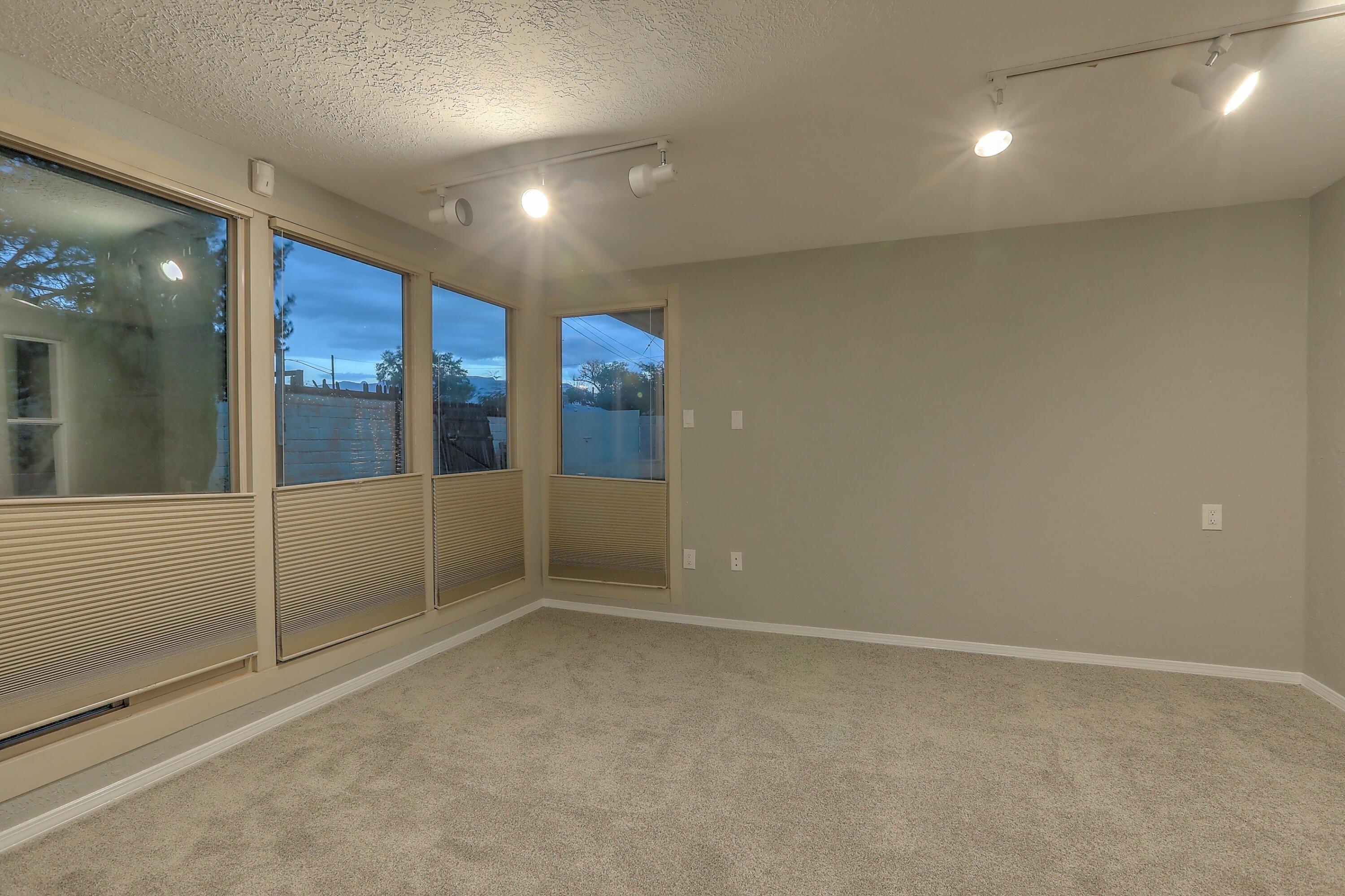 Aztec Rd Ne, Albuquerque, NM 87110