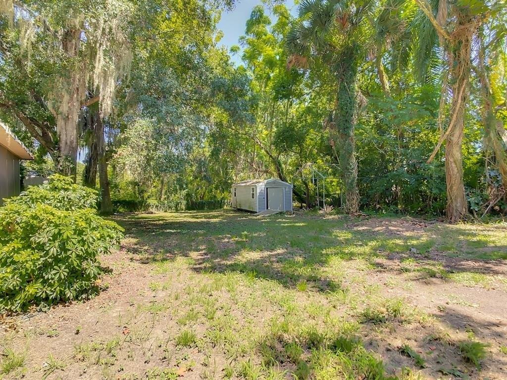 Cedar Cir, Tavares, FL 32778