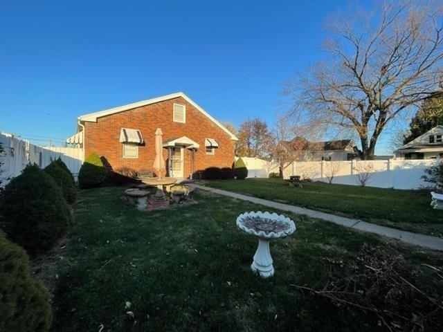 Obyrne St, Henderson, KY 42420