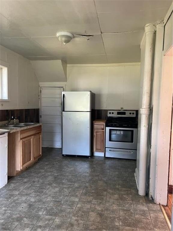 5th St Se, Little Falls, MN 56345