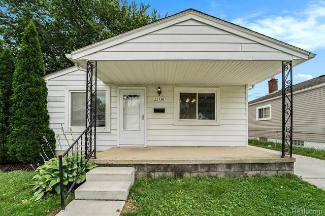 Lambrecht Ave, Eastpointe, MI 48021