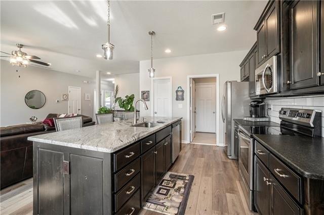 Nw Sunnyvale Ct, Blue Springs, MO 64015
