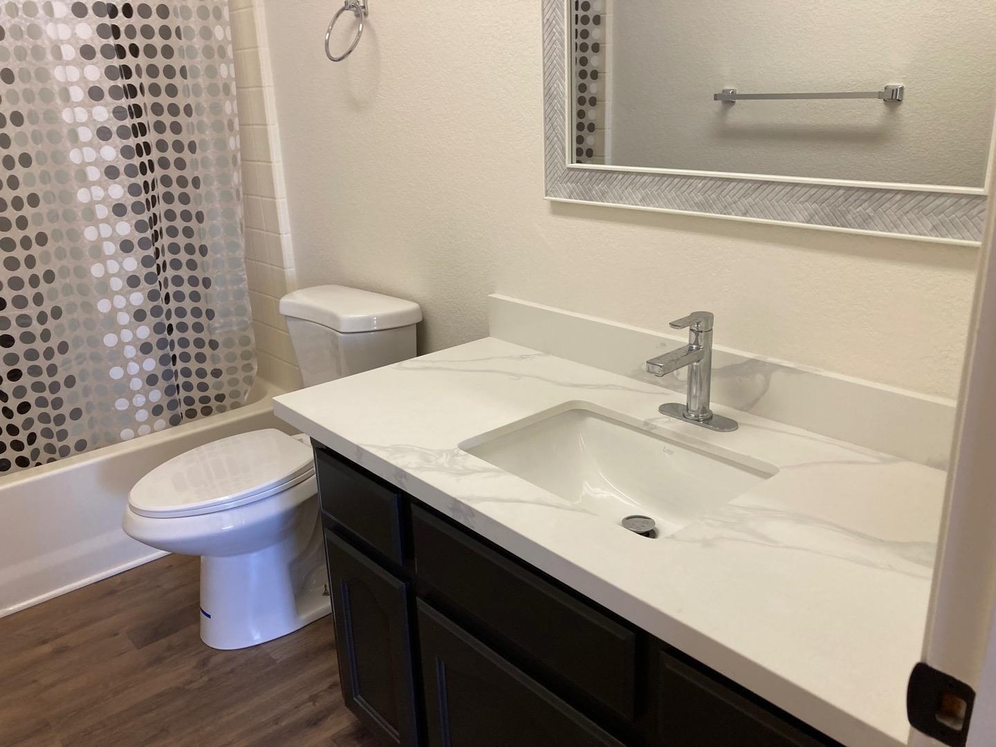 Camino Real Dr, Delano, CA 93215