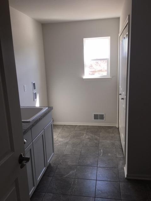 Biscayne Way, Saline, MI 48176