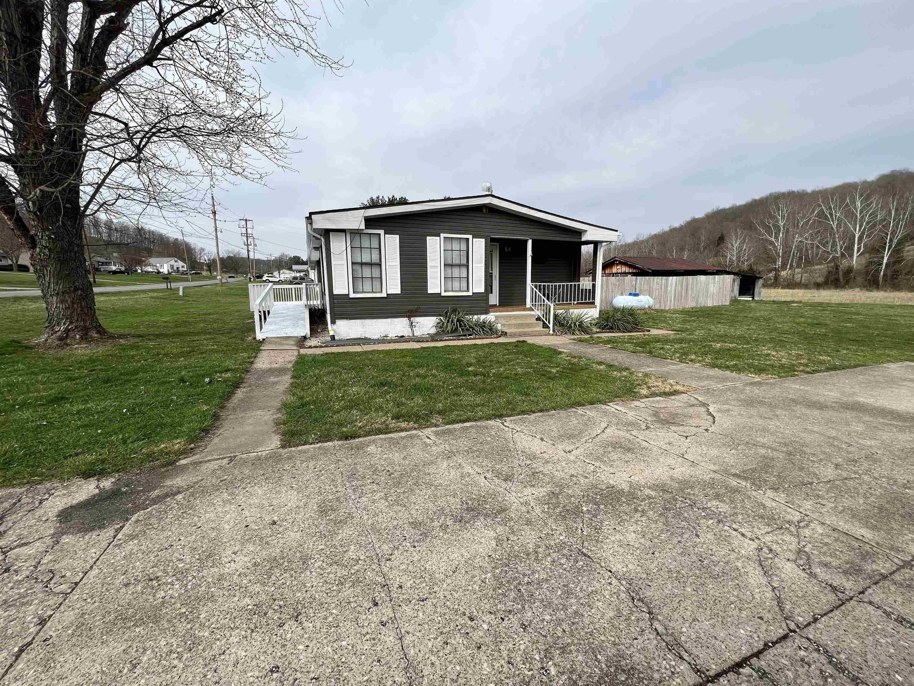 Lincoln Pike, Gallipolis, OH 45631