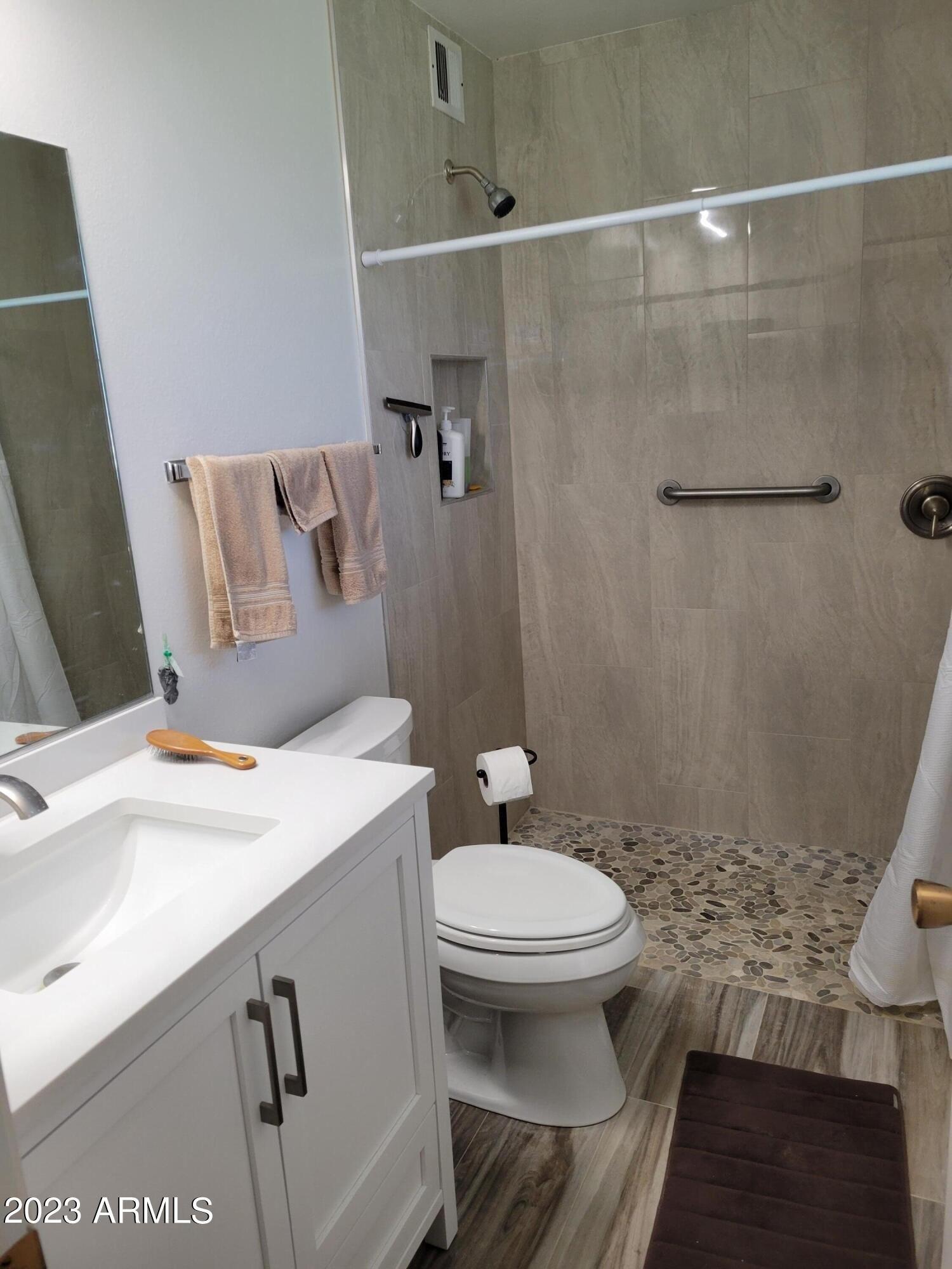 W Snead Cir S, Sun City, AZ 85351