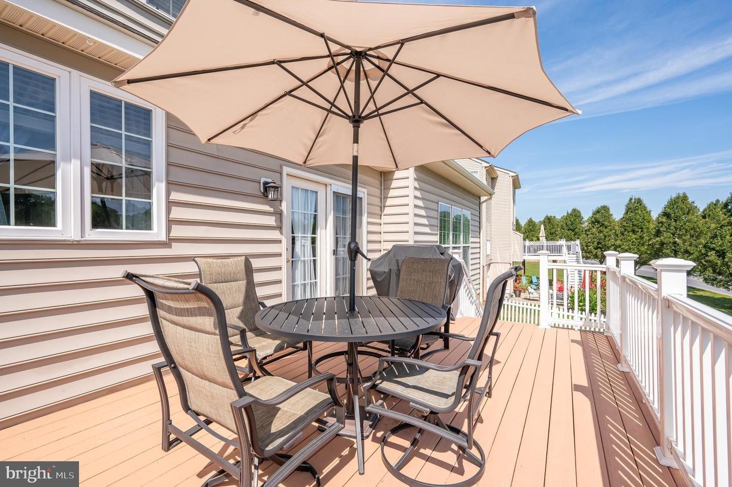 Fontana Cir, Martinsburg, WV 25403