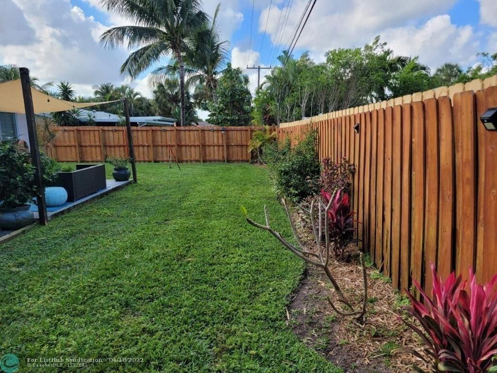 Coco Palm Pl, Pompano Beach, FL 33062