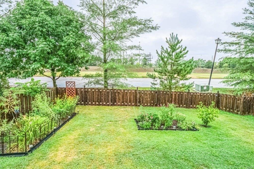 Springbeach Dr, O Fallon, MO 63368