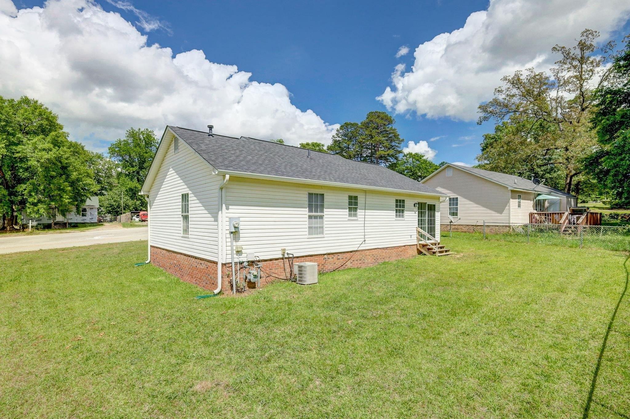 Lone Oak Rd, Spartanburg, SC 29303