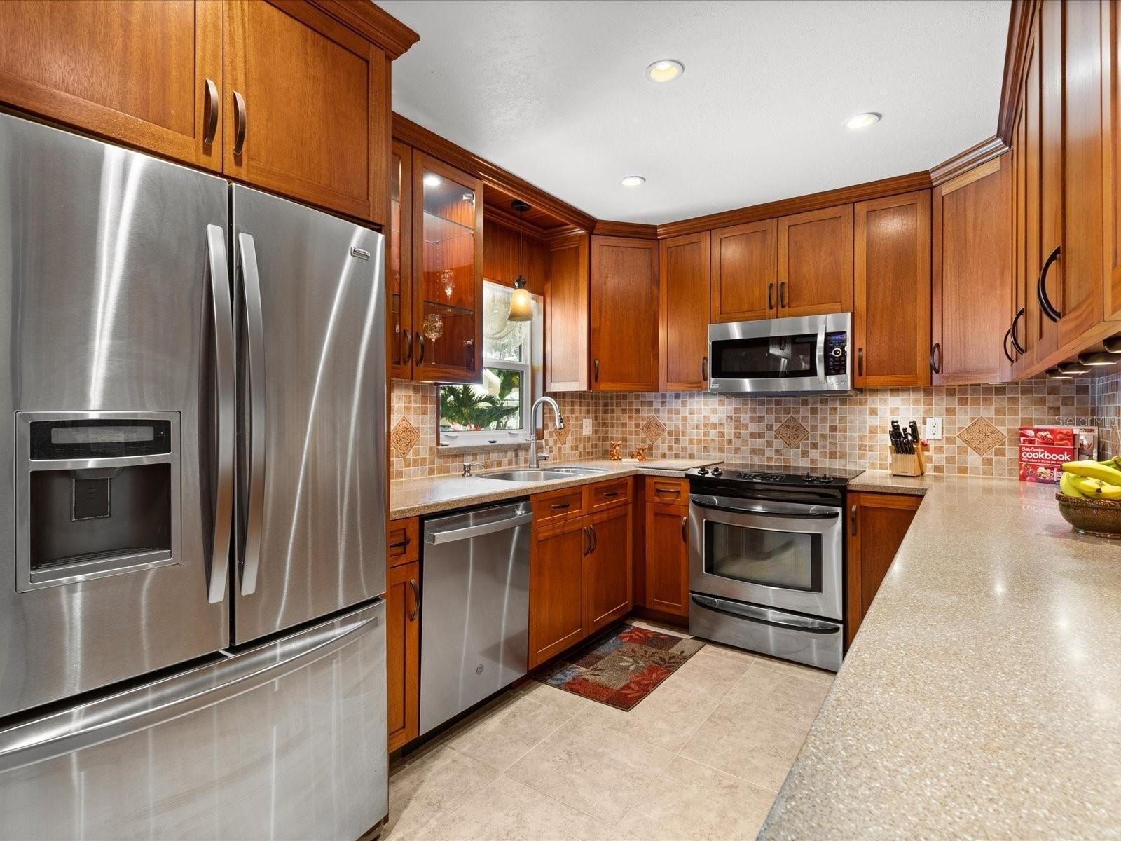 Cromwell Dr, Tarpon Springs, FL 34689