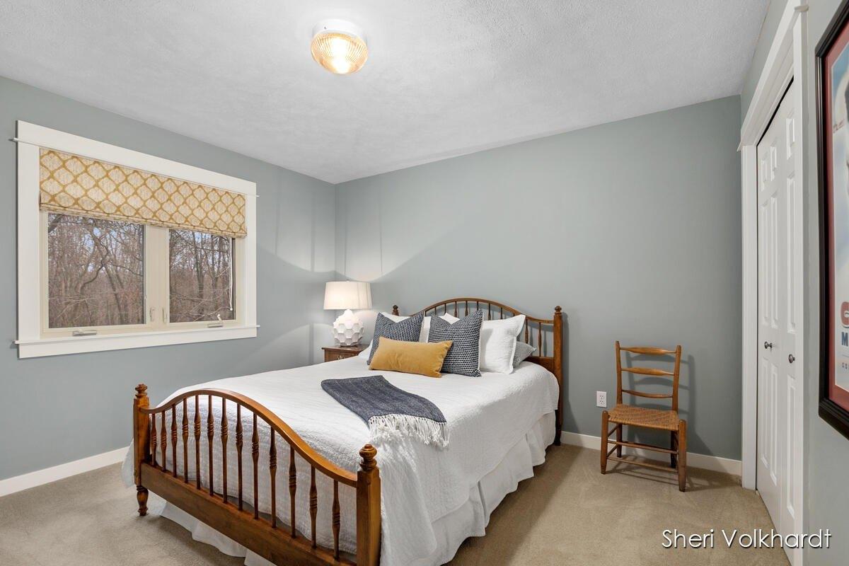 Therese Ct Se, Caledonia, MI 49316
