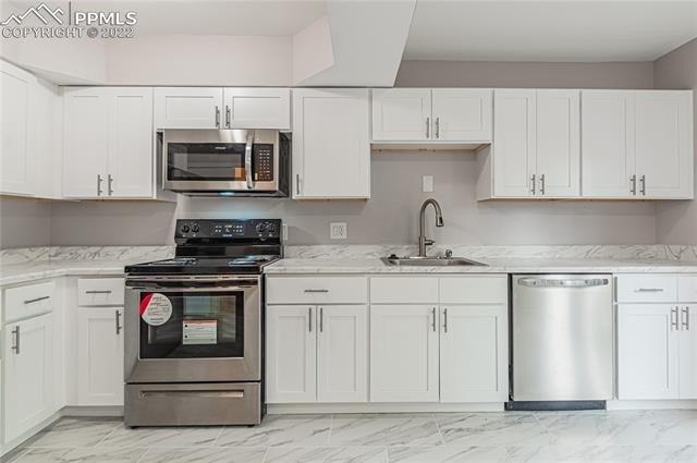 Charleston Dr, Colorado Springs, CO 80916