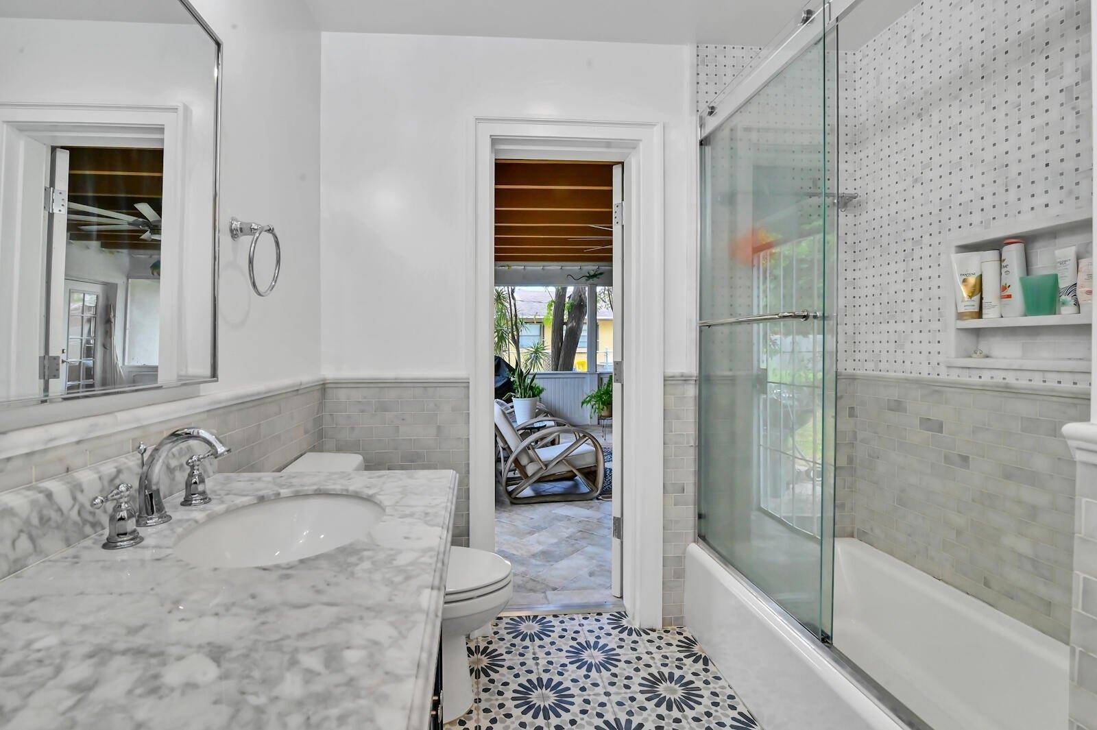 39th St, West Palm Beach, FL 33407