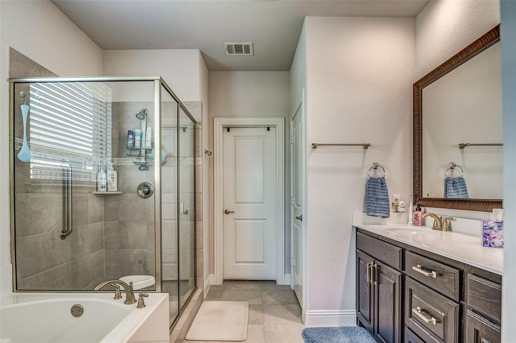 Benavites Dr, Little Elm, TX 75068