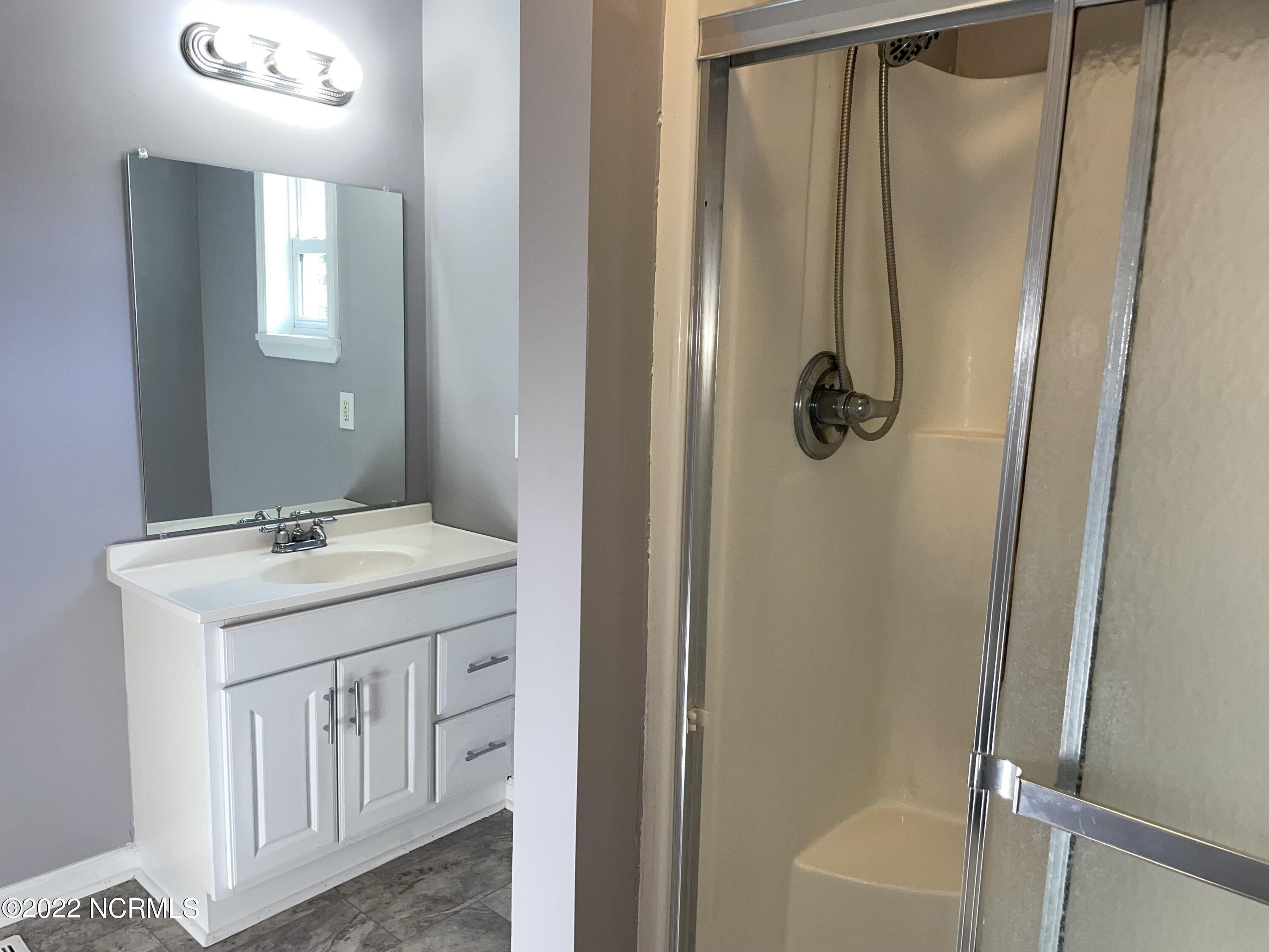 Bryan St, Havelock, NC 28532