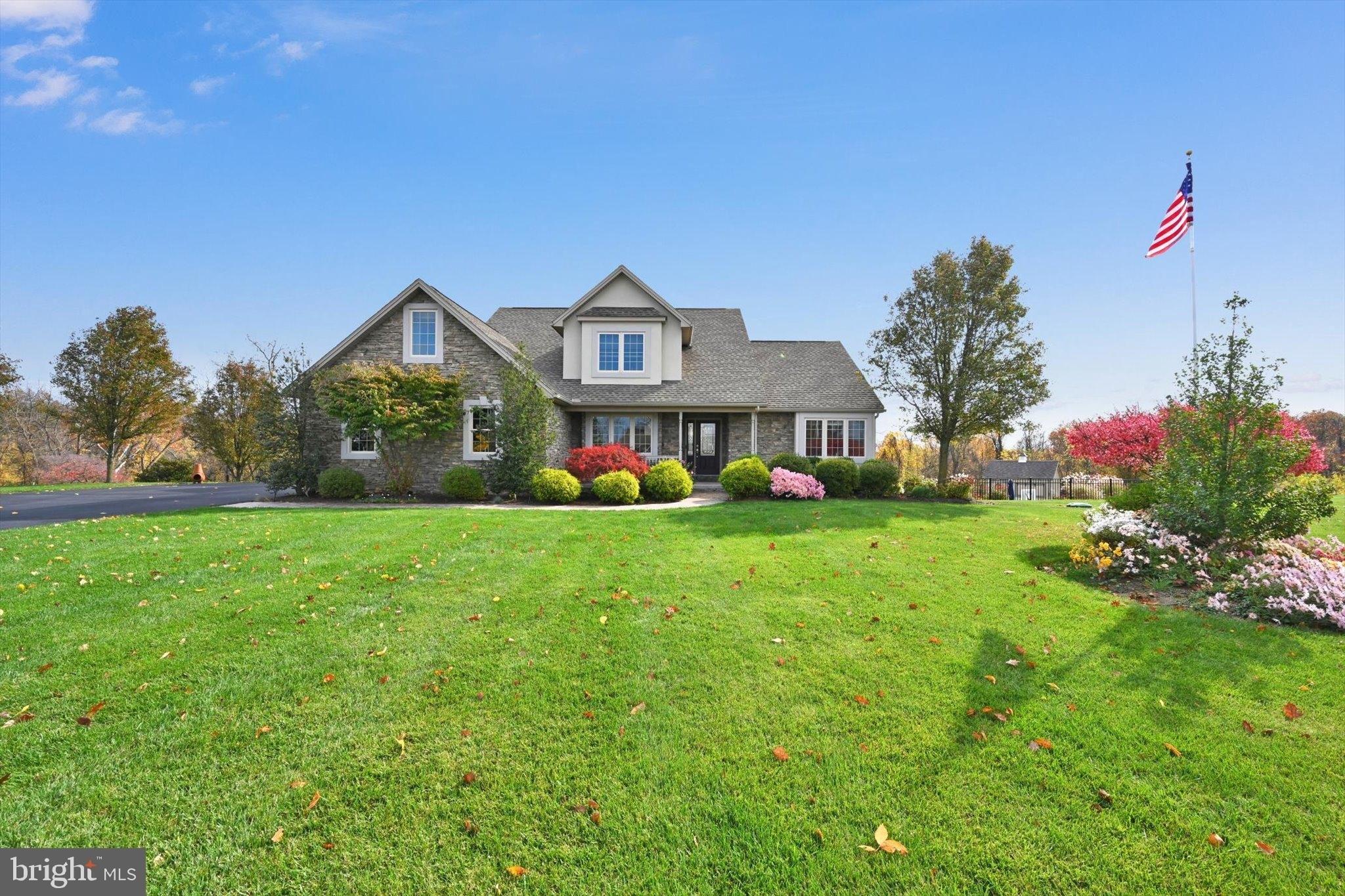 Harvey Cir, Hummelstown, PA 17036