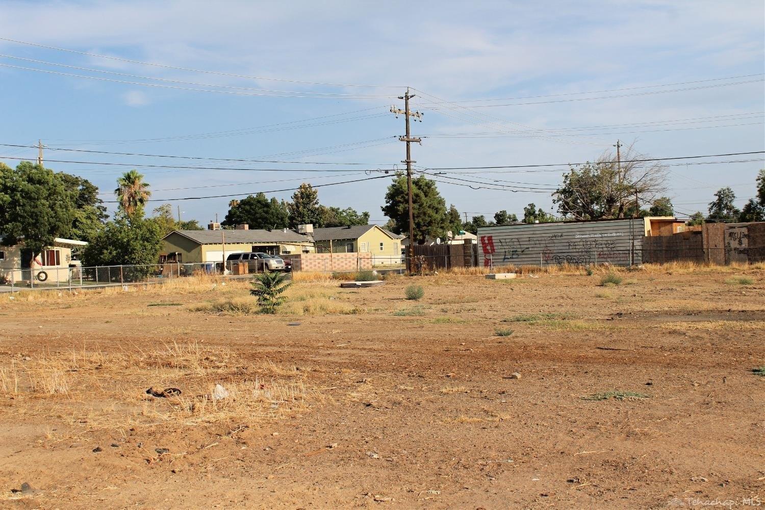 N Kern St, Bakersfield, CA 93305