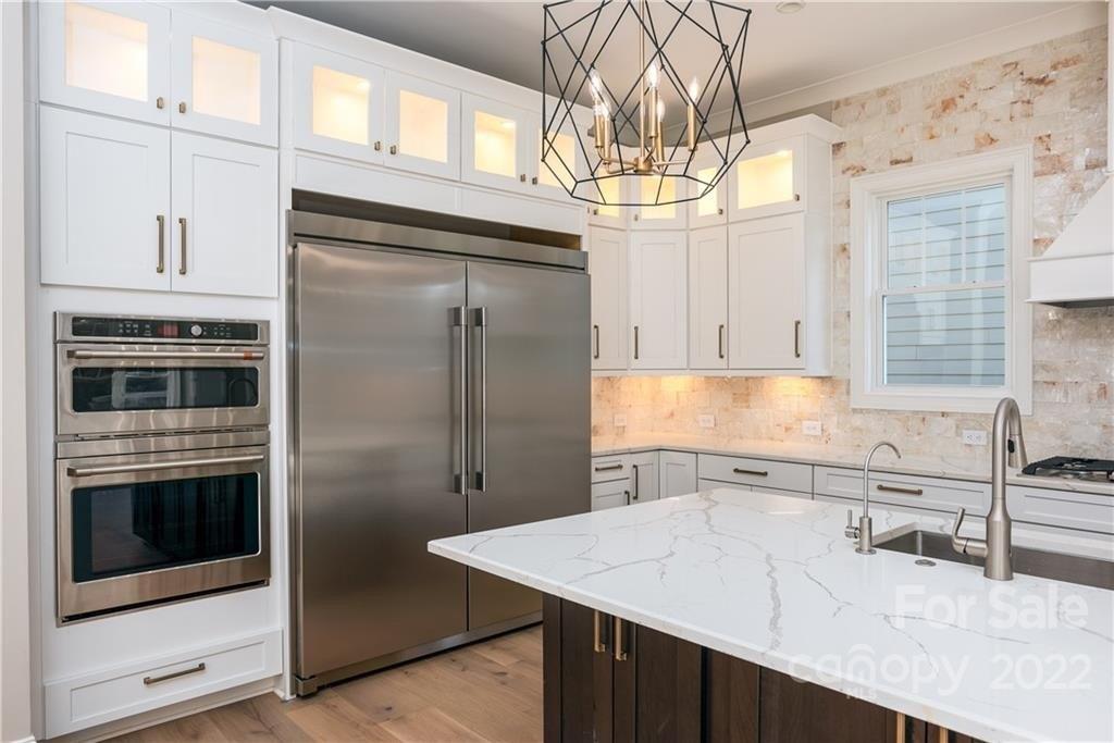 Naples Dr, Davidson, NC 28036