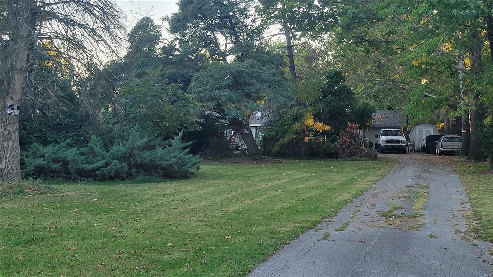 Butler Hill Rd, Saint Louis, MO 63128