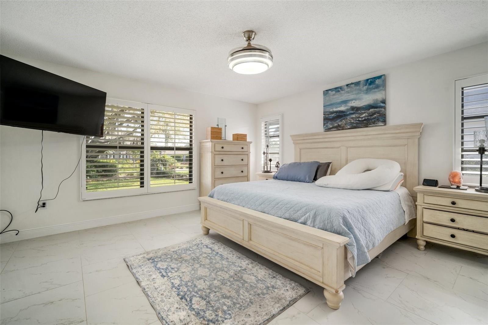 Lakeside Cir, Parrish, FL 34219