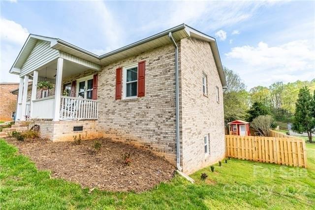 Ashford Dr, Newton, NC 28658