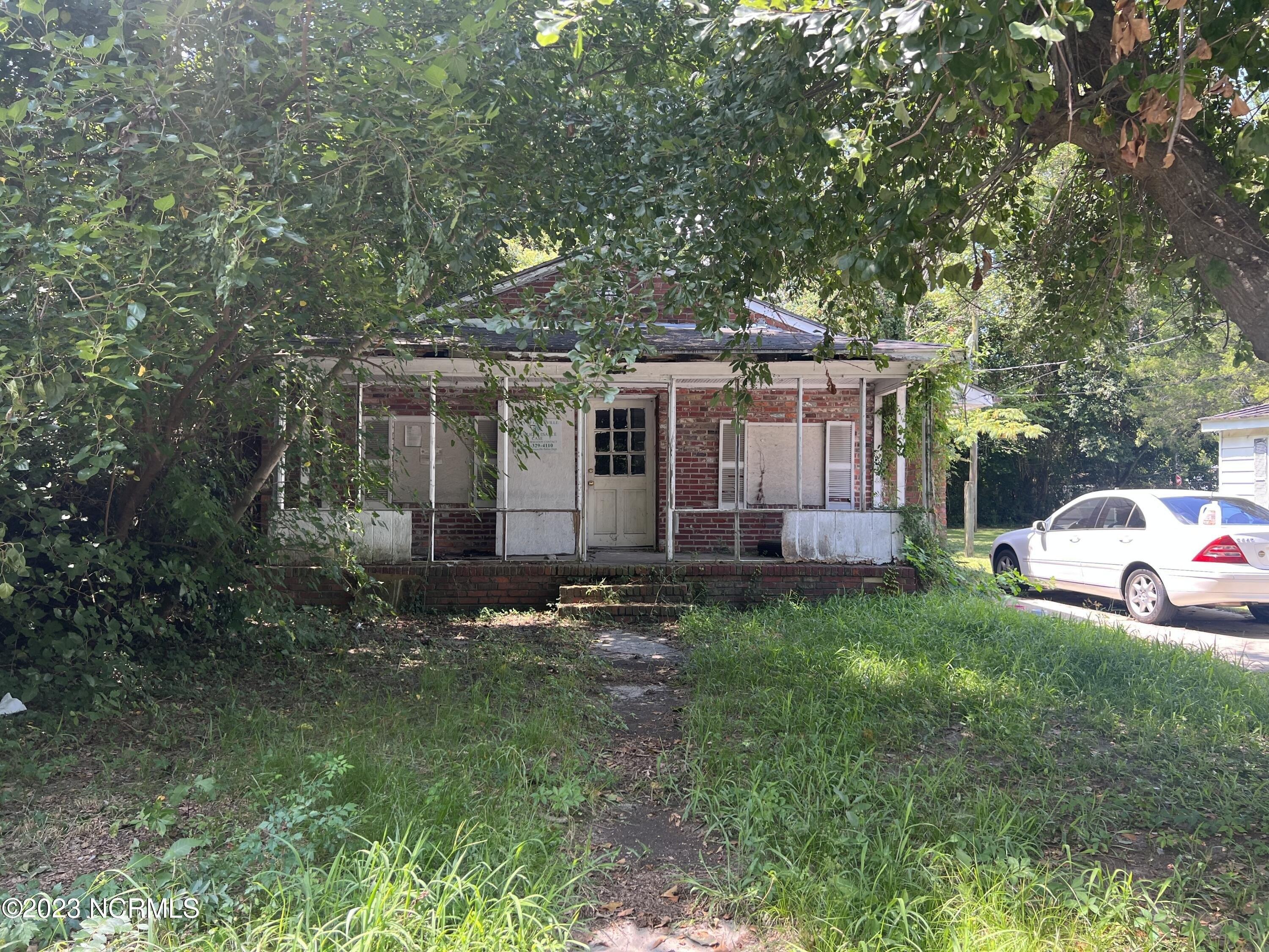 Sheppard St, Greenville, NC 27834